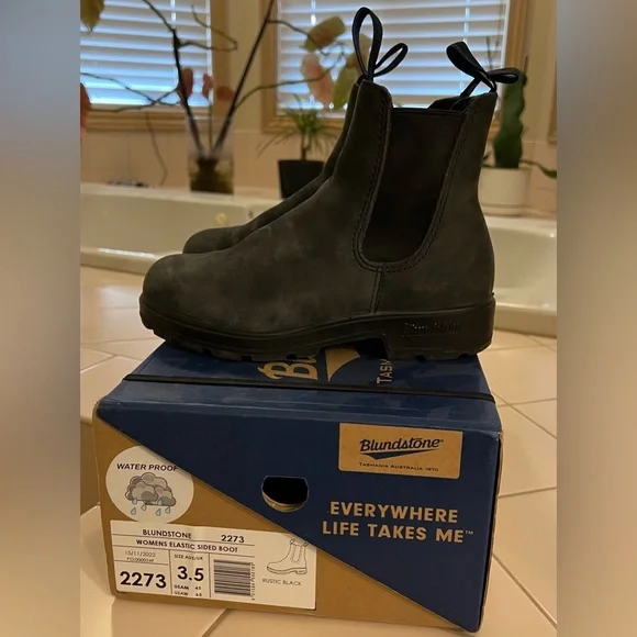 EUC Blundstone 2273 Rustic Black Waterproof Thermal Leather Boots - Picture 3 of 7